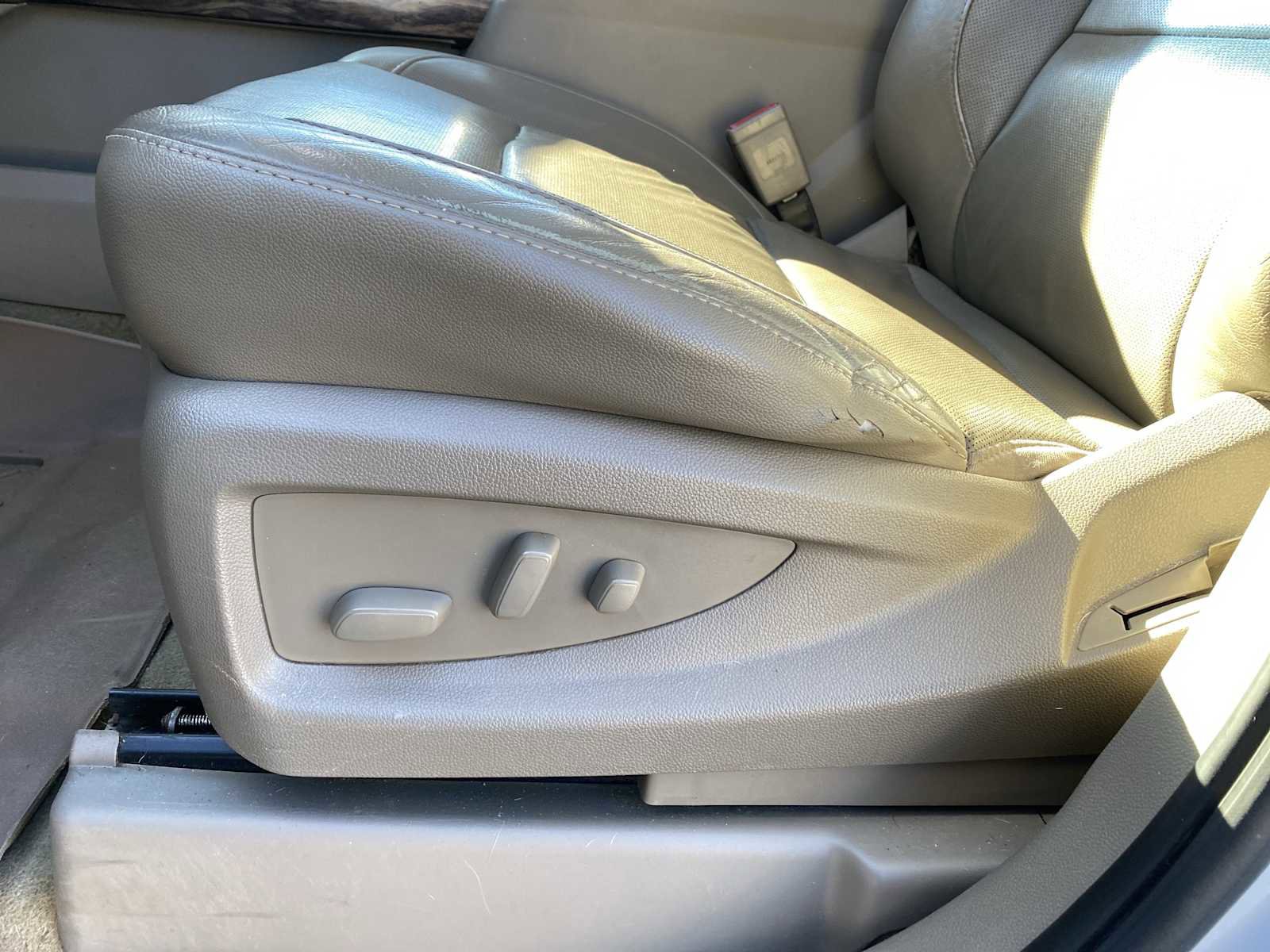 Used 2018 GMC Yukon XL SLT w/ Open Road Package image 28