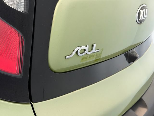 Used 2015 Kia Soul FWD image 11