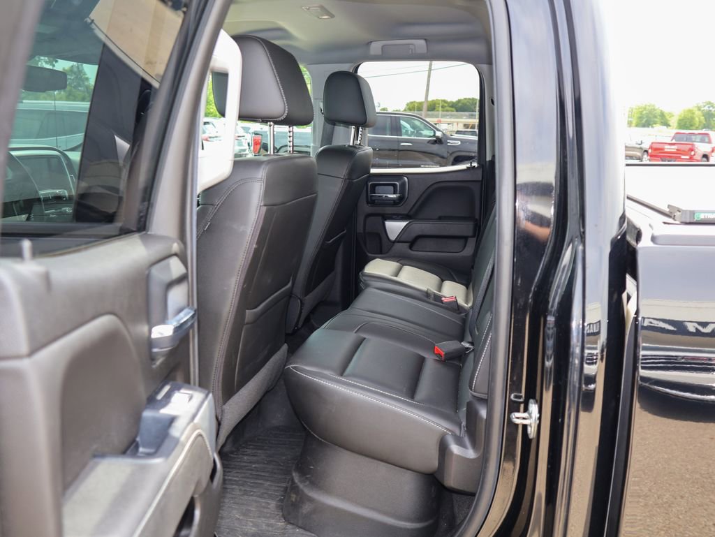 Used 2018 Chevrolet Silverado 1500 LT w/ All Star Edition AWD/4WD image 11