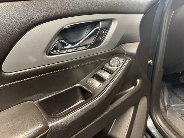 Used 2019 Chevrolet Traverse LT image 12
