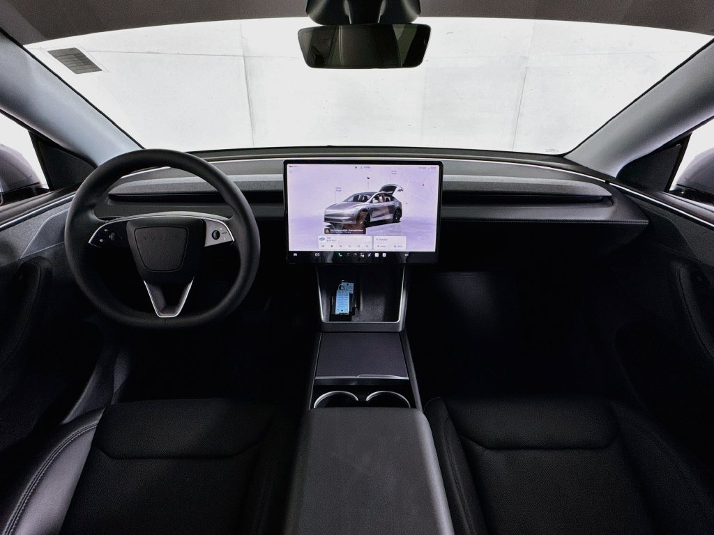 Used 2026 Tesla Model Y Long Range AWD/4WD image 28