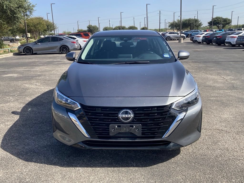 Used 2025 Nissan Sentra SV FWD image 2