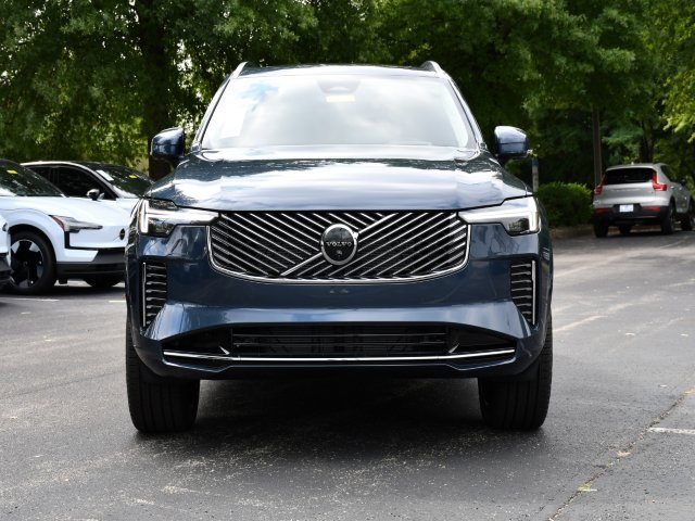 New 2026 Volvo XC90 B6 Ultra w/ Protection Package Premier image 2