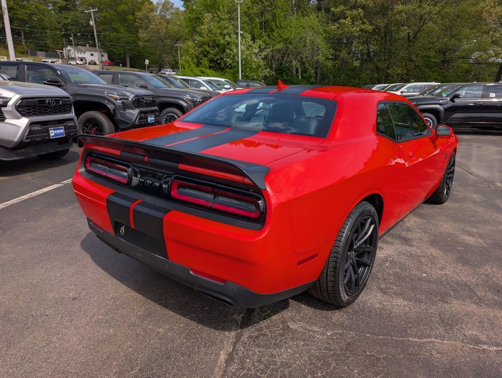 Used 2023 Dodge Challenger SRT Hellcat RWD image 7