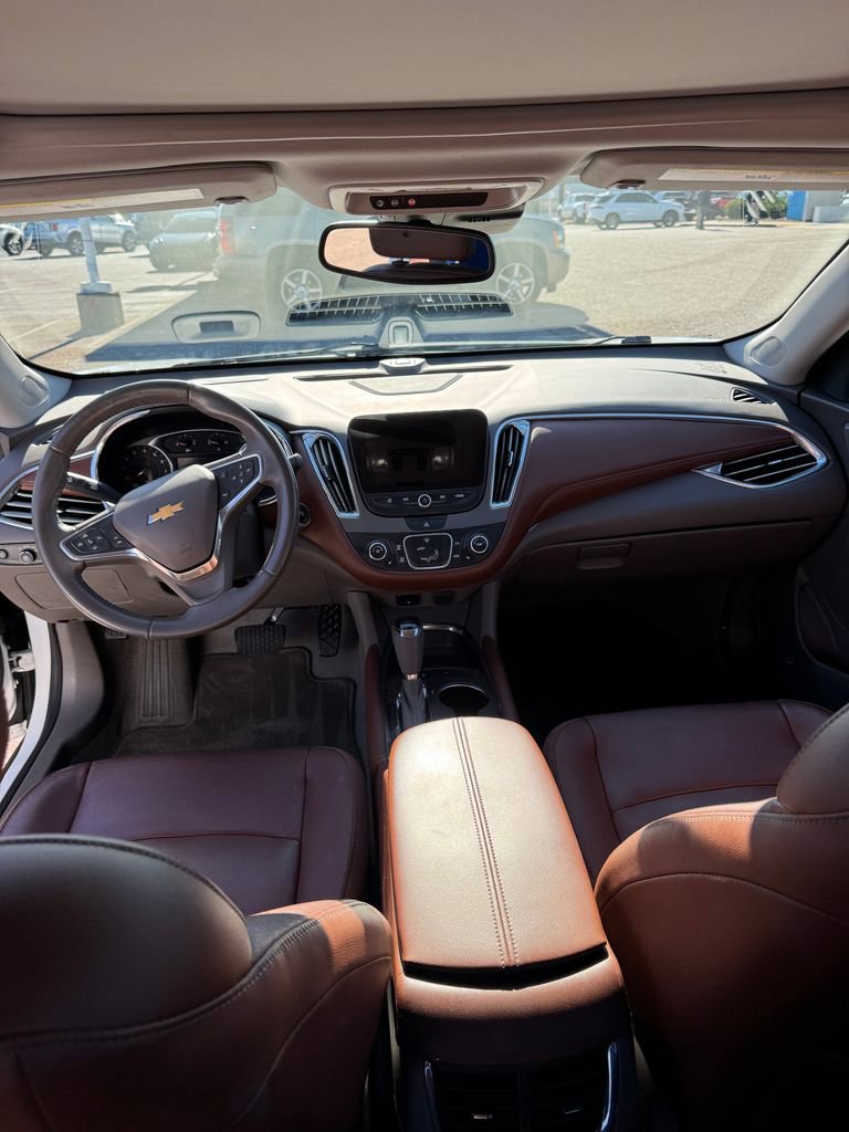 Used 2018 Chevrolet Malibu LT w/ Leather Package image 14