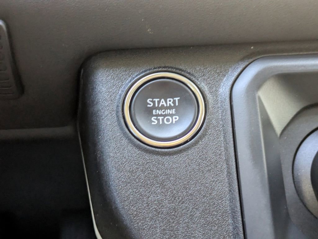 Used 2023 Land Rover Defender 130 First Edition image 32