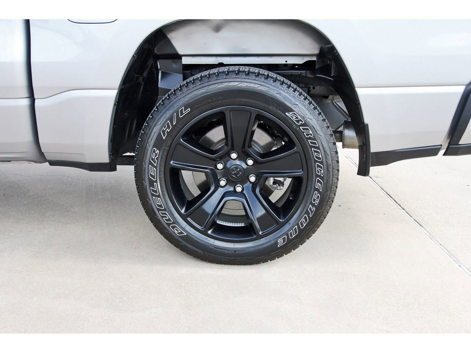 Used 2023 RAM 1500 Laramie AWD/4WD image 31