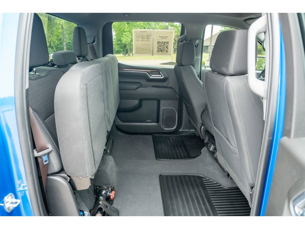 Used 2023 Chevrolet Silverado 1500 RST w/ Z71 Off-Road Package AWD/4WD image 17