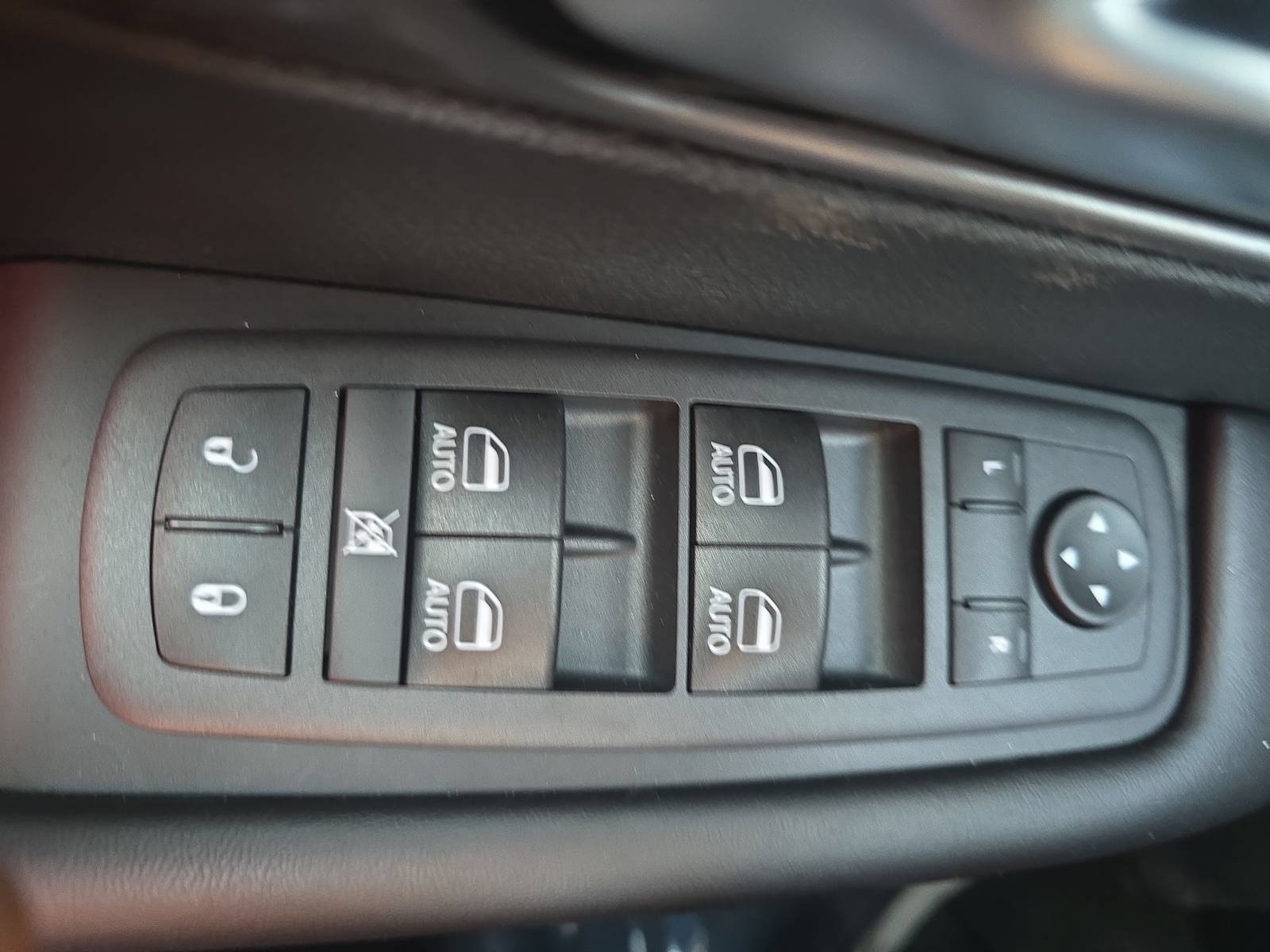 New 2026 Chrysler Pacifica Select FWD image 26