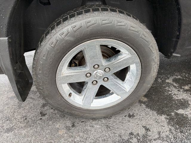 Used 2015 RAM 1500 Express image 11