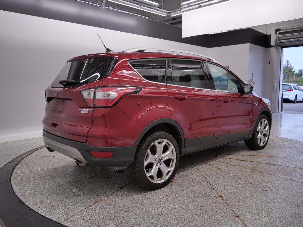 Used 2018 Ford Escape Titanium AWD/4WD image 6