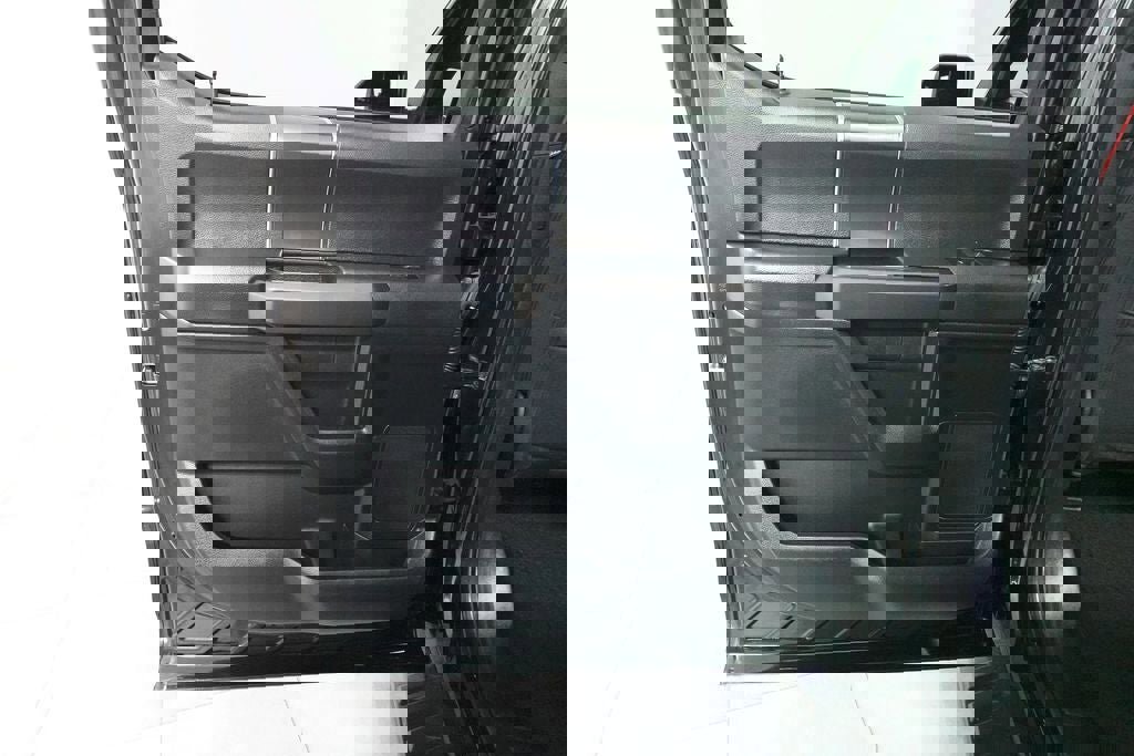 Used 2020 Ford F150 XLT w/ Equipment Group 302A Luxury AWD/4WD image 24