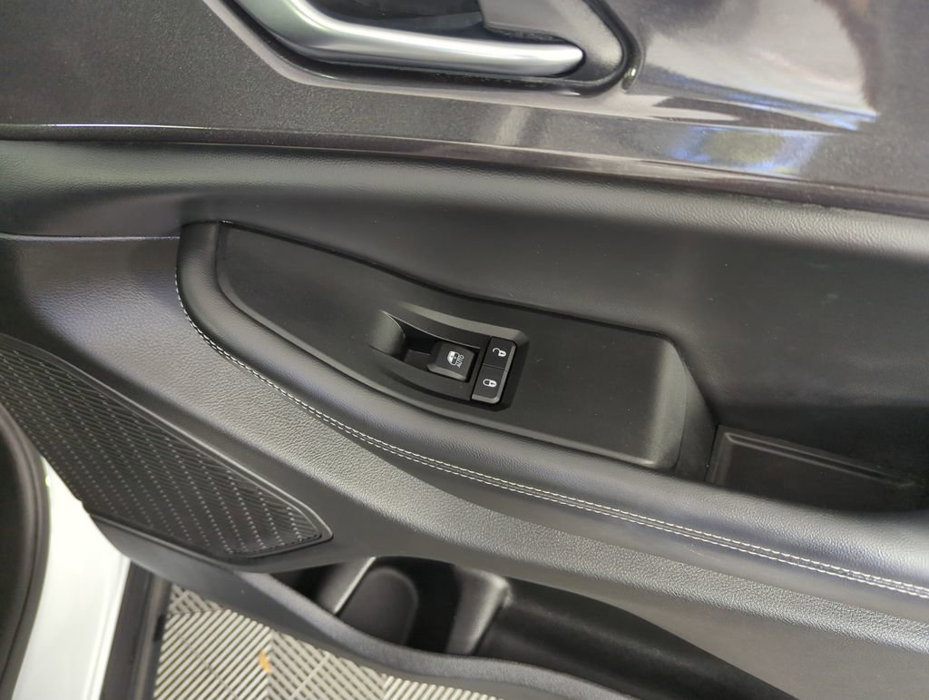 Used 2023 Jeep Grand Cherokee Altitude image 34