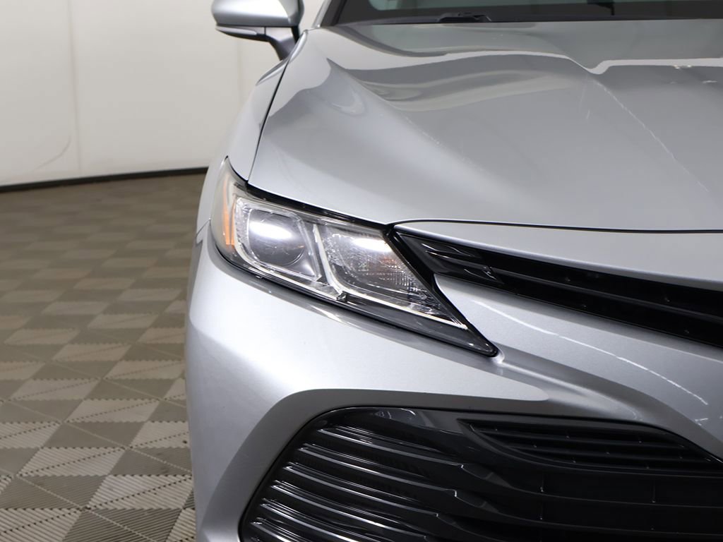Used 2020 Toyota Camry LE w/ Convenience Package image 11
