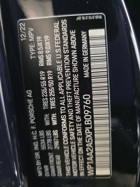 Used 2023 Porsche Macan AWD/4WD image 37