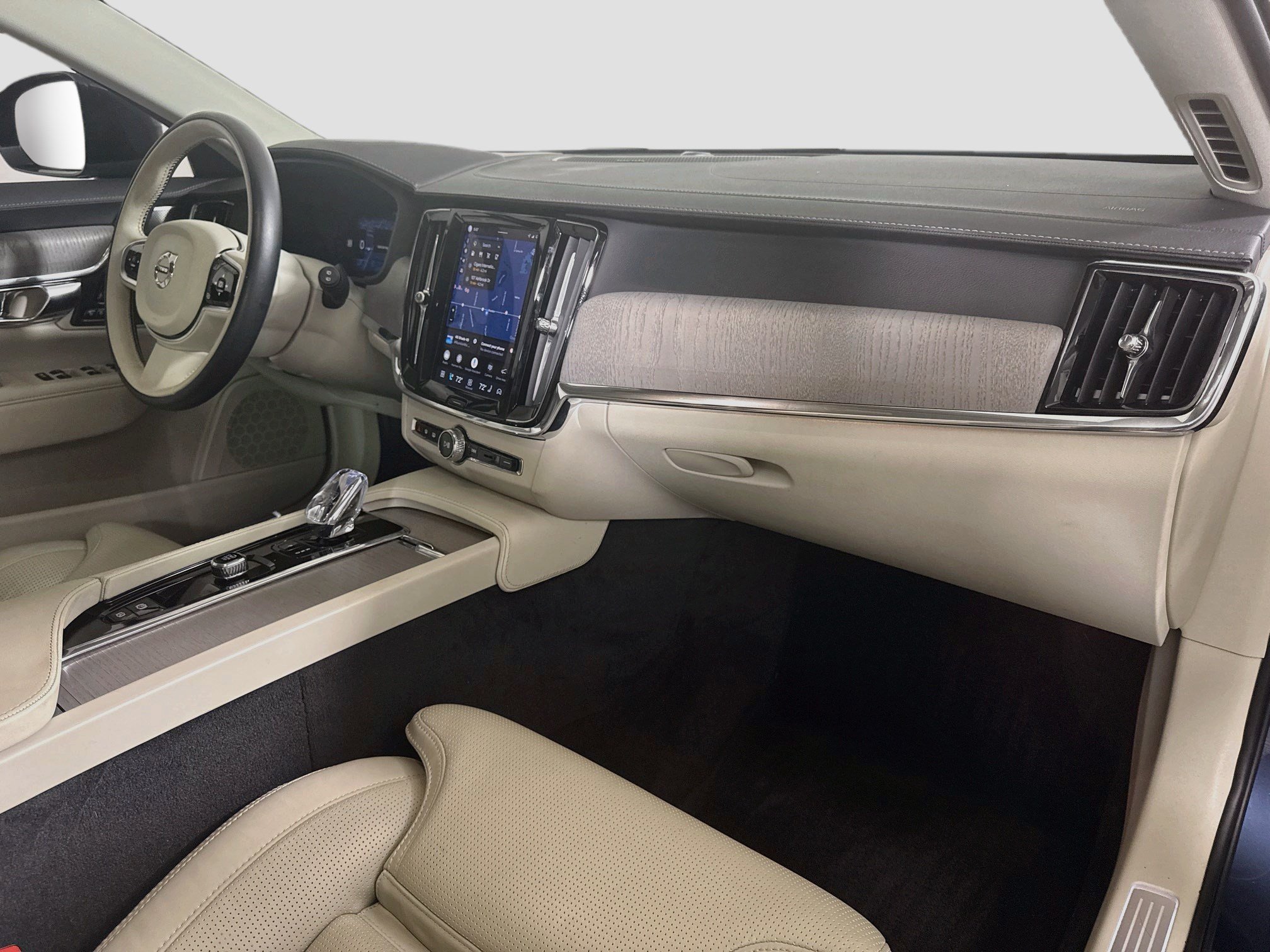 Used 2025 Volvo V90 B6 Cross Country Ultra w/ Protection Package Premier AWD/4WD image 30