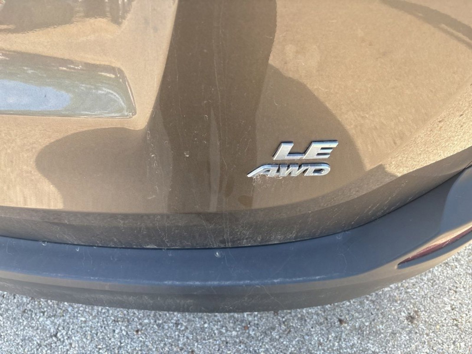 Used 2015 Toyota RAV4 LE AWD/4WD image 10