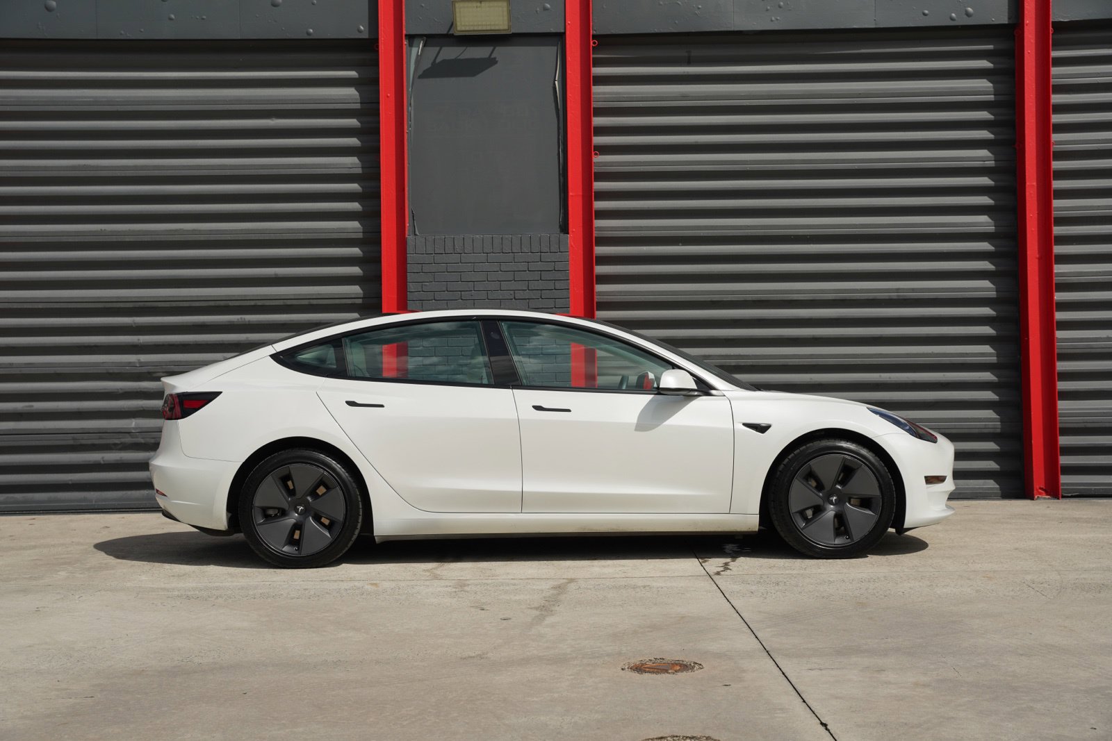 Used 2023 Tesla Model 3 Standard Range RWD image 9