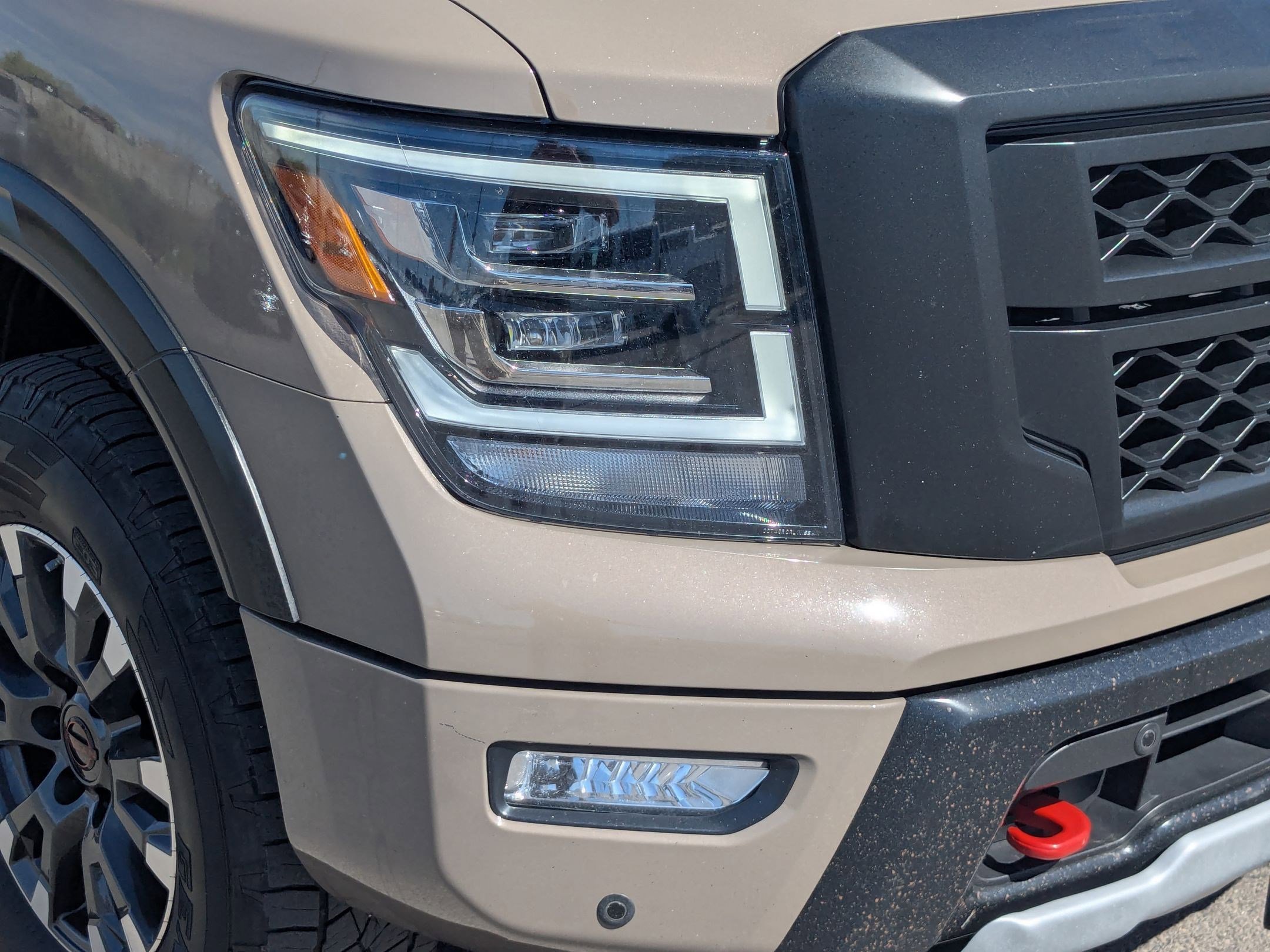 Used 2024 Nissan Titan PRO-4X w/ Pro-4x Convenience Package image 11