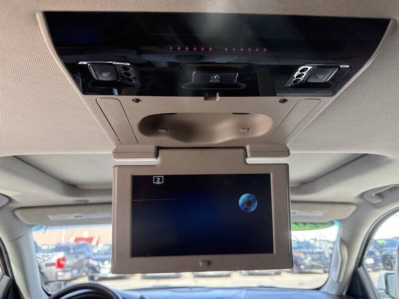 Used 2015 Cadillac Escalade Premium AWD/4WD image 24