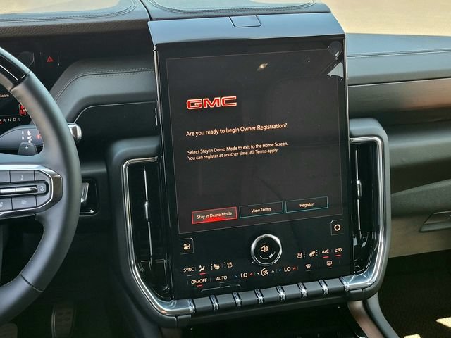 New 2026 GMC Yukon Denali w/ Denali Reserve Package AWD/4WD image 13