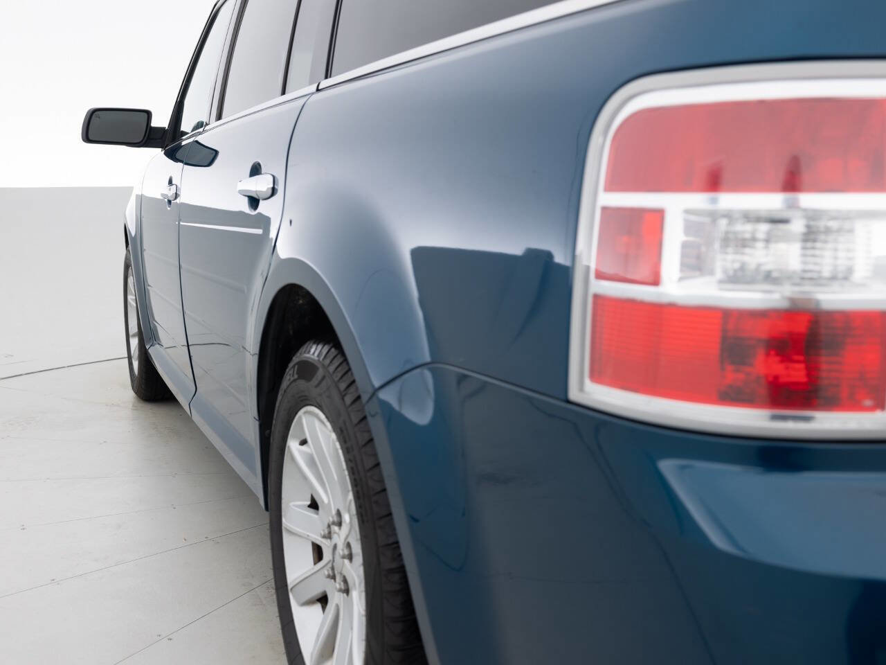 Used 2011 Ford Flex SEL w/ Rapid Spec Order Code image 13