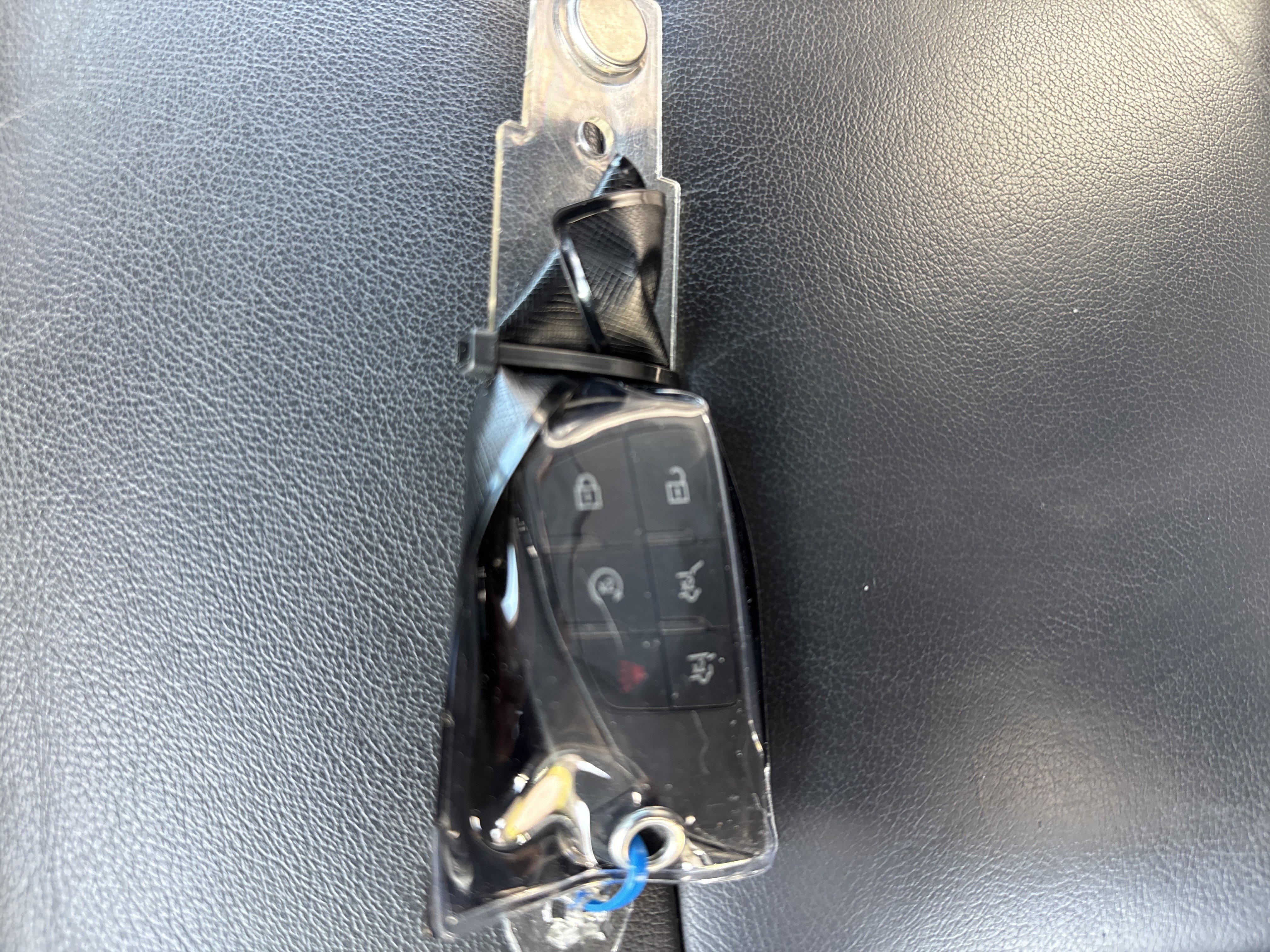 Used 2023 Chevrolet Tahoe Z71 w/ Luxury Package image 38