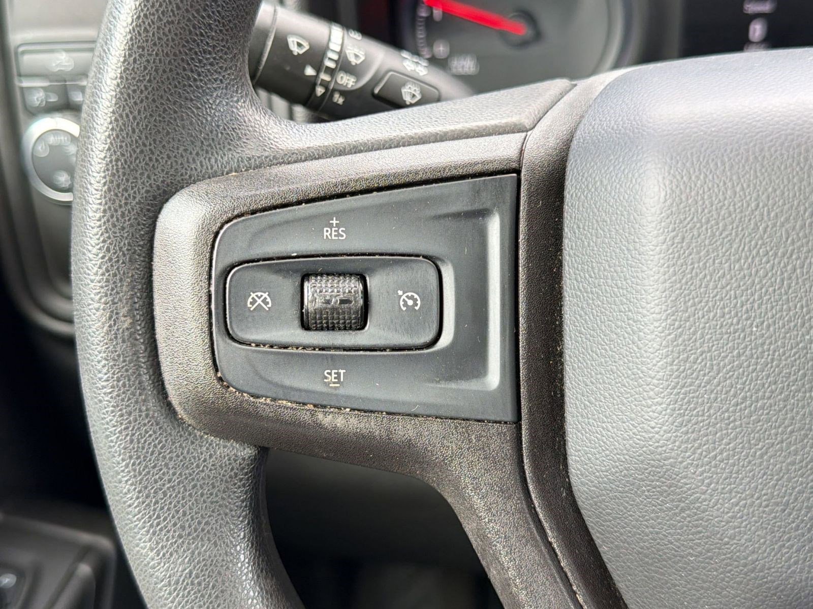 Used 2020 Chevrolet Silverado 1500 Custom w/ Custom Value Package image 15