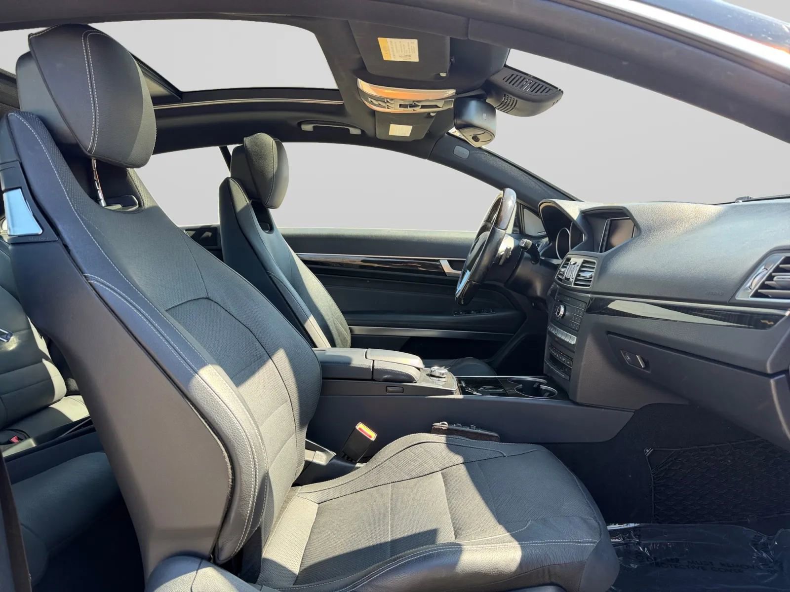 Used 2017 Mercedes-Benz E 400 4MATIC Coupe image 30