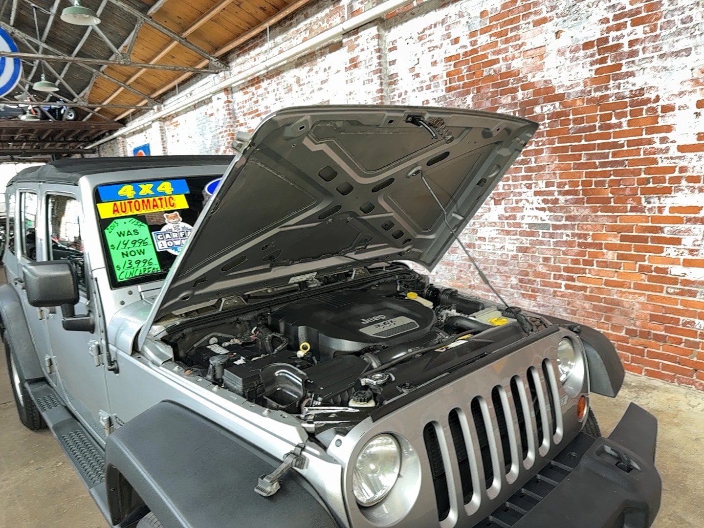 Used 2013 Jeep Wrangler Unlimited Sport AWD/4WD image 79