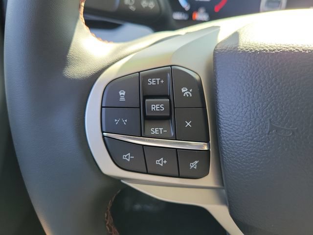 Used 2026 Ford Explorer Active RWD image 5