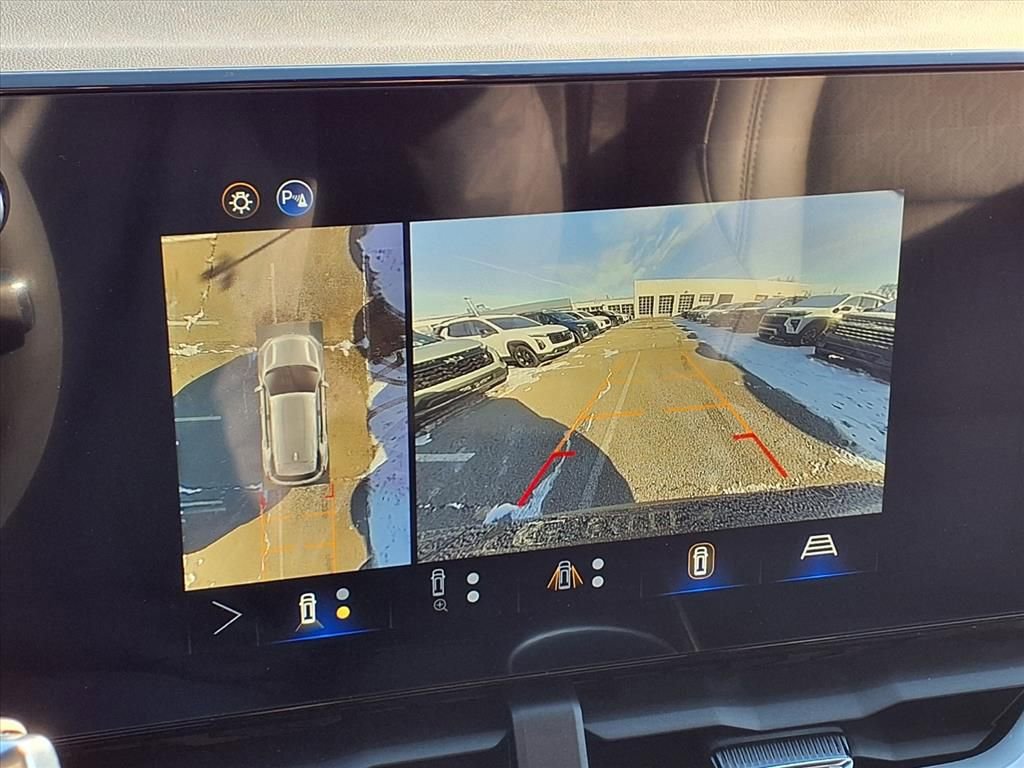 New 2026 Chevrolet Equinox LT w/ Convenience Package II image 18