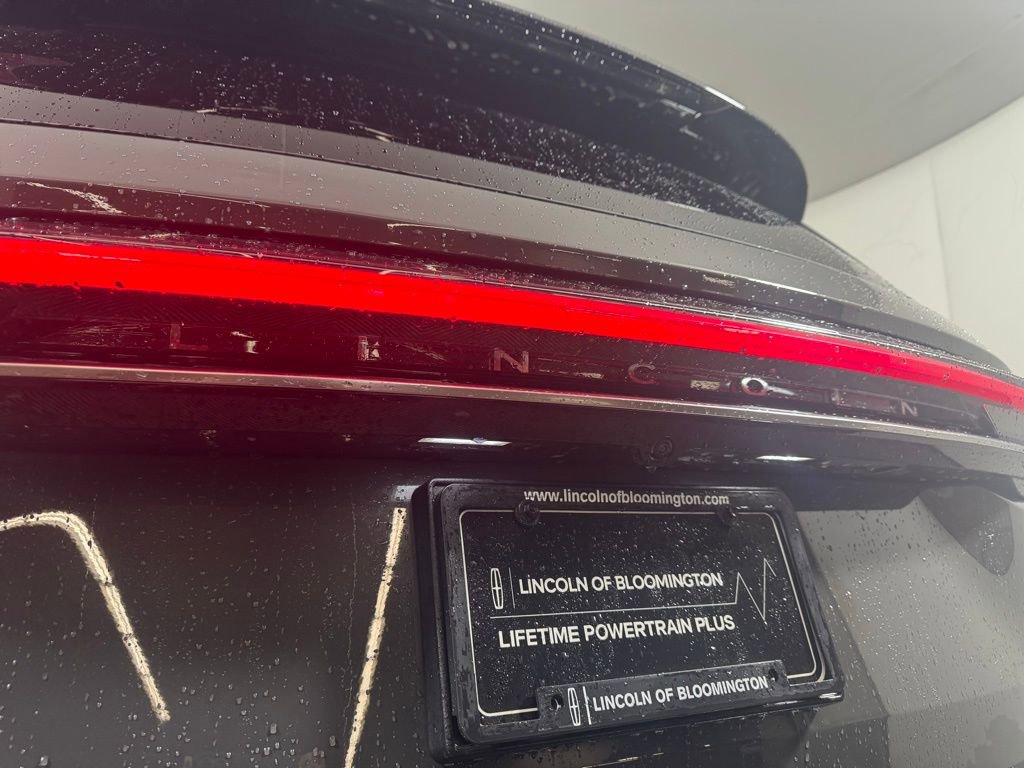 New 2024 Lincoln Nautilus Black Label w/ Jet Appearance Package (87T) image 18