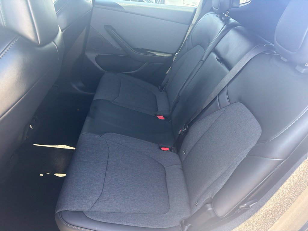Used 2026 Tesla Model Y 2WD image 14