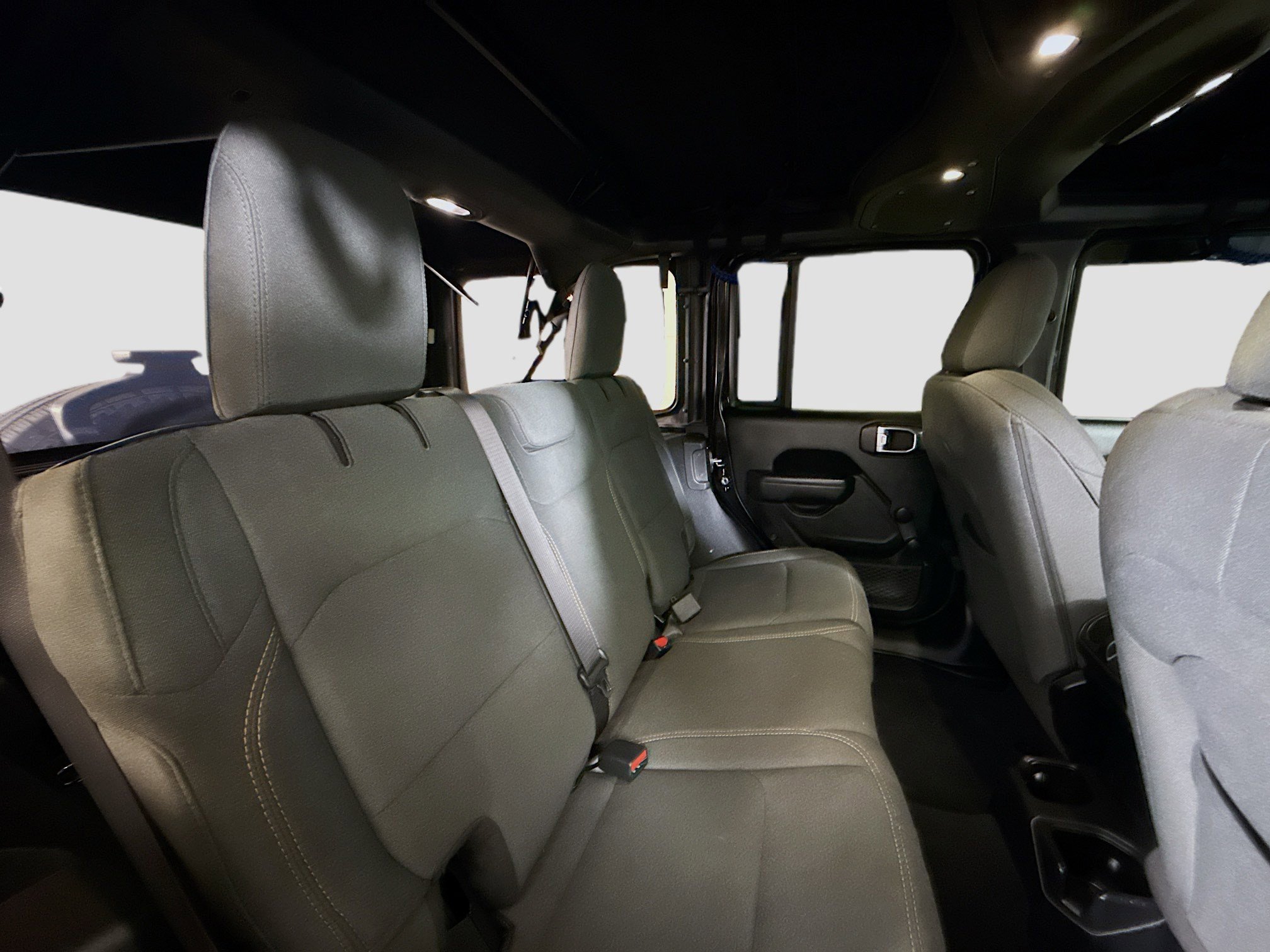 Used 2024 Jeep Wrangler Sport image 27