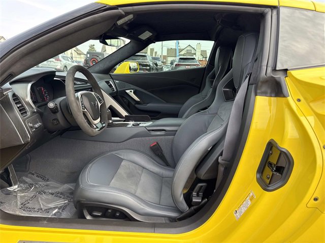 Used 2016 Chevrolet Corvette Z06 w/ 3LZ Preferred Equipment Group image 13