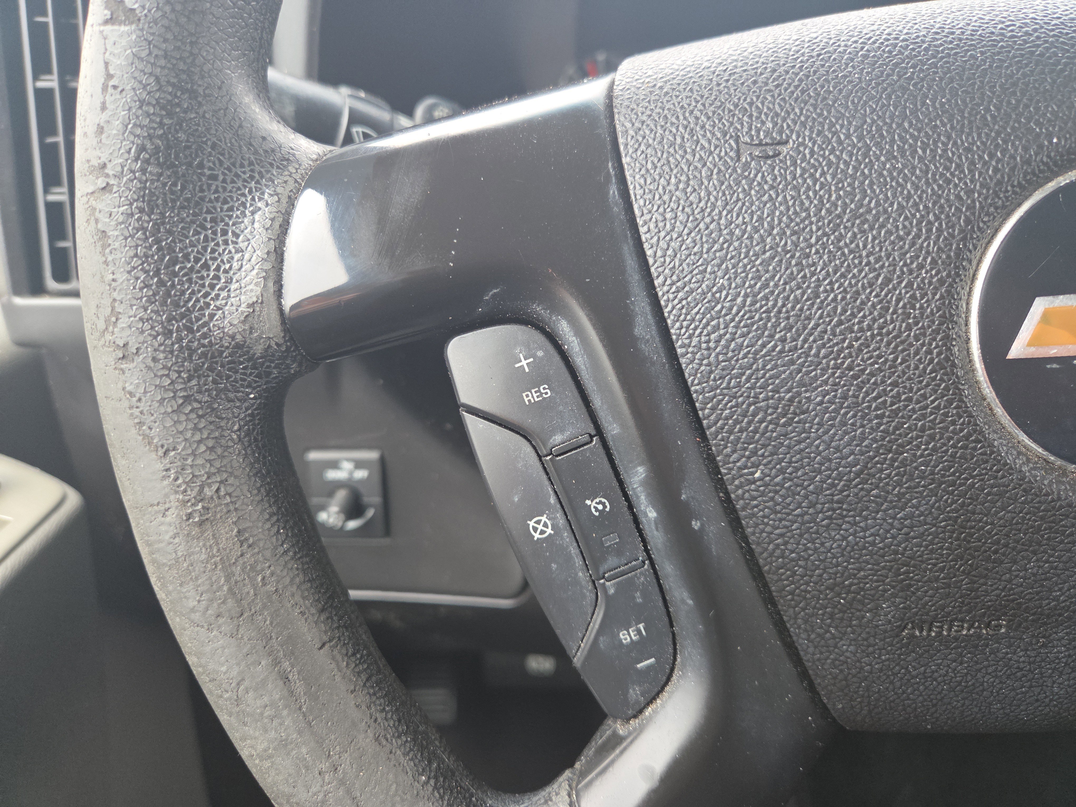 Used 2014 Chevrolet Express 2500 image 18