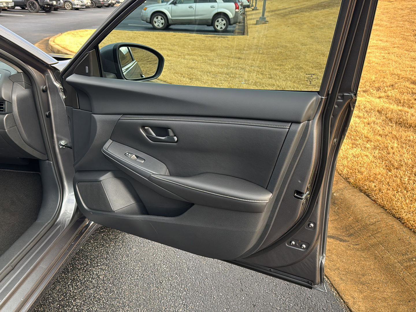 Used 2025 Nissan Sentra S w/ Trunk Package image 12