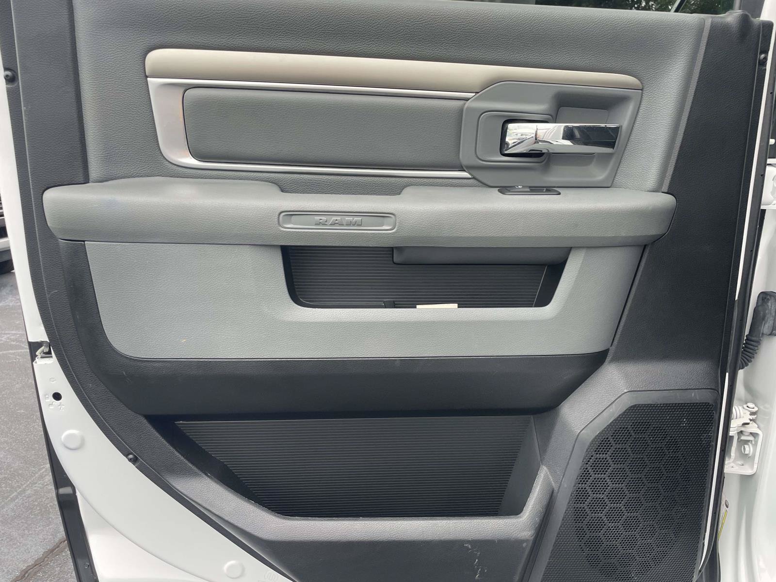 Used 2017 RAM 1500 Lone Star RWD image 11