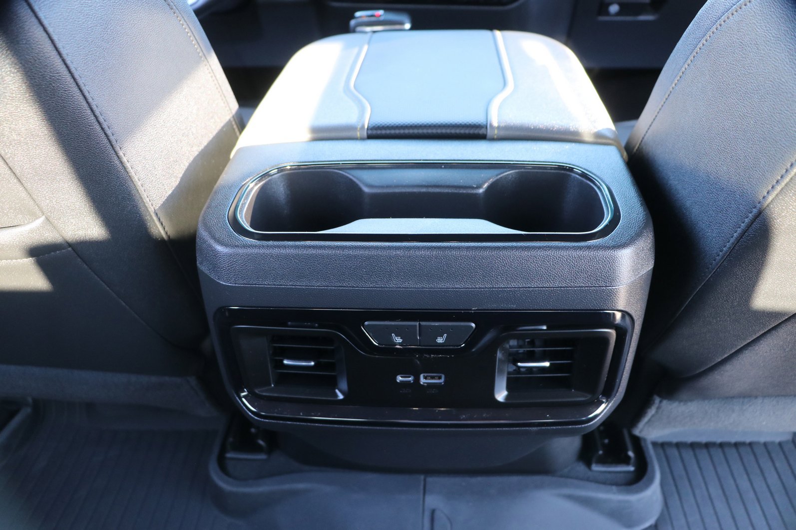 Used 2023 Chevrolet Silverado 1500 ZR2 w/ Technology Package image 34