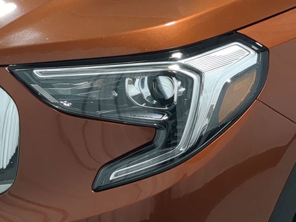 Used 2019 GMC Terrain SLE w/ Driver Convenience Package image 14