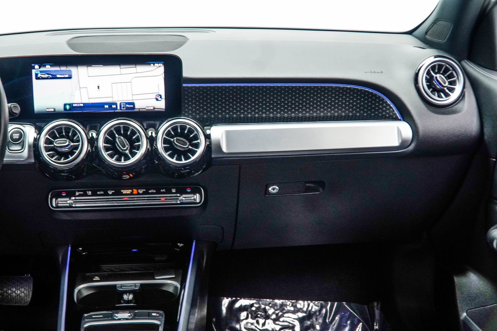 Used 2024 Mercedes-Benz EQB 350 4MATIC SUV w/ Winter Package image 19