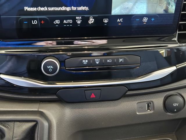 Used 2023 Ford Transit 350 XLT image 20