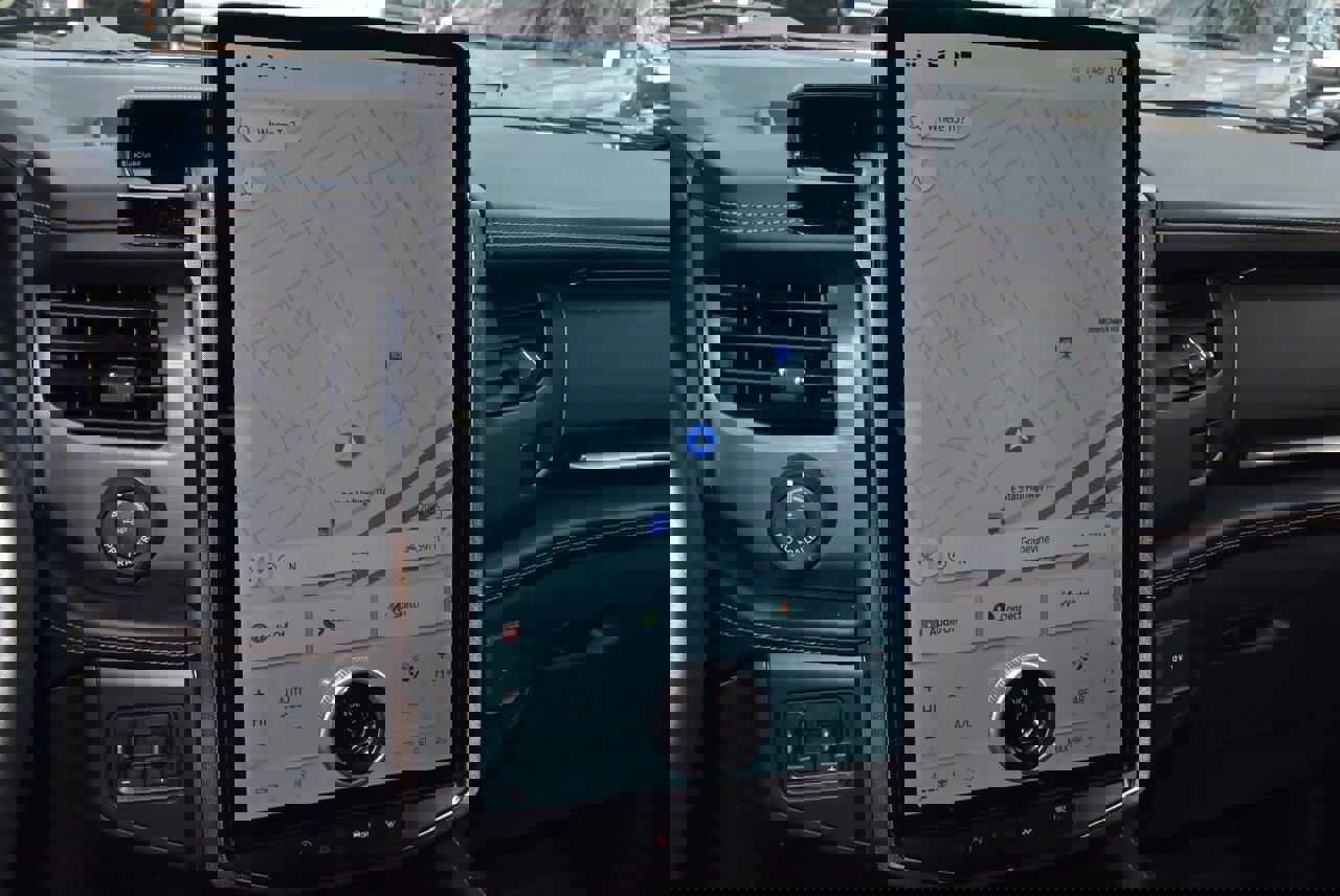 Used 2023 Ford Expedition Platinum image 28