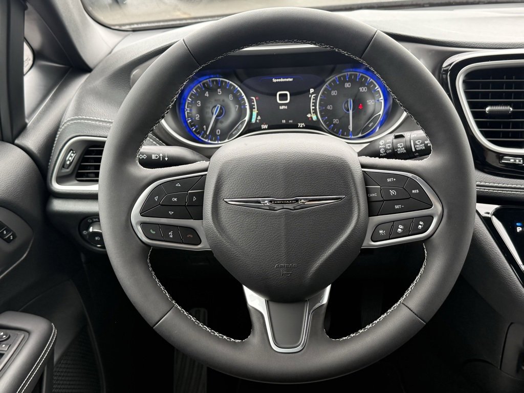 New 2026 Chrysler Pacifica Select image 42