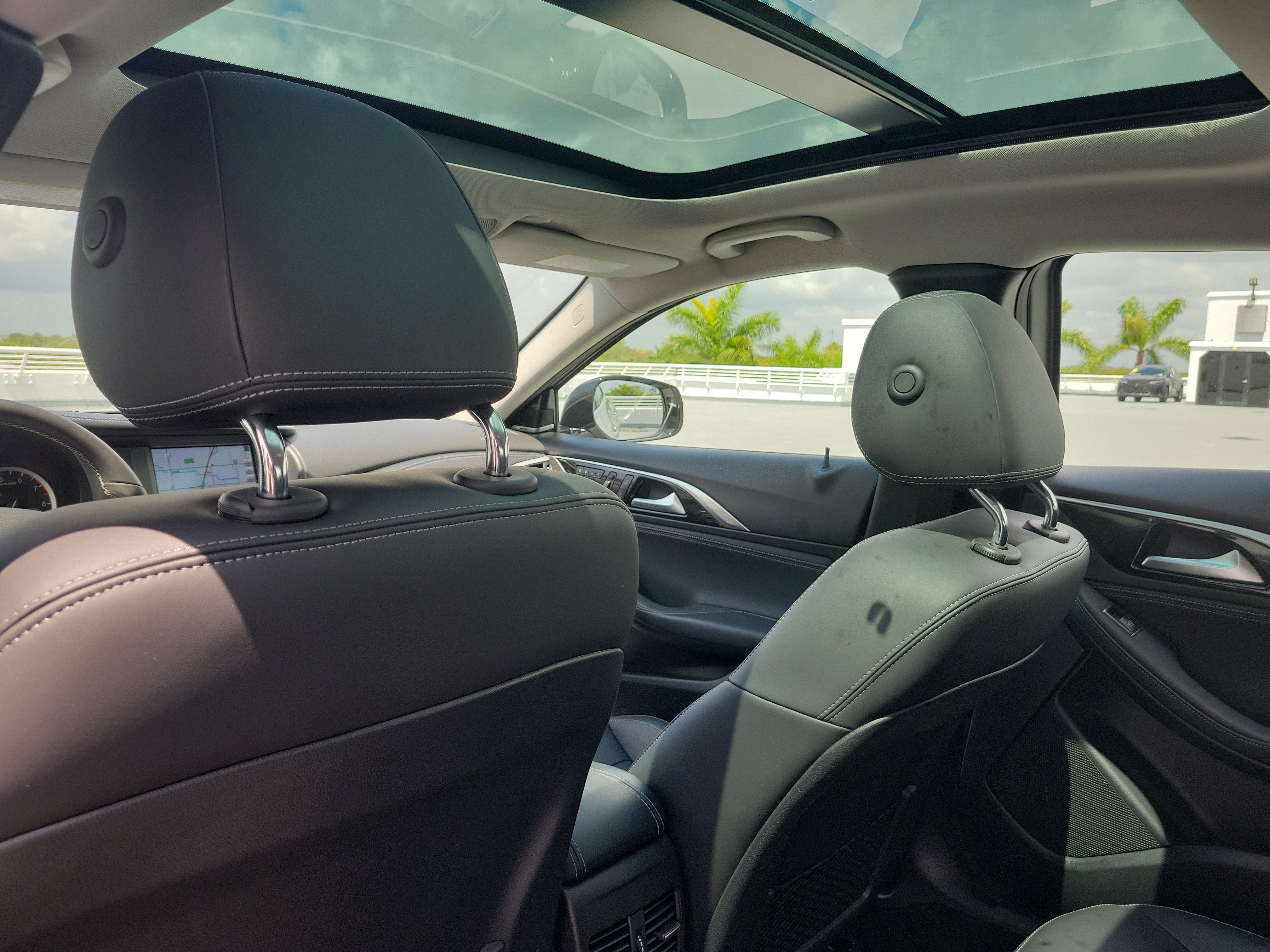 Used 2019 INFINITI QX30 w/ Cargo Package FWD image 13