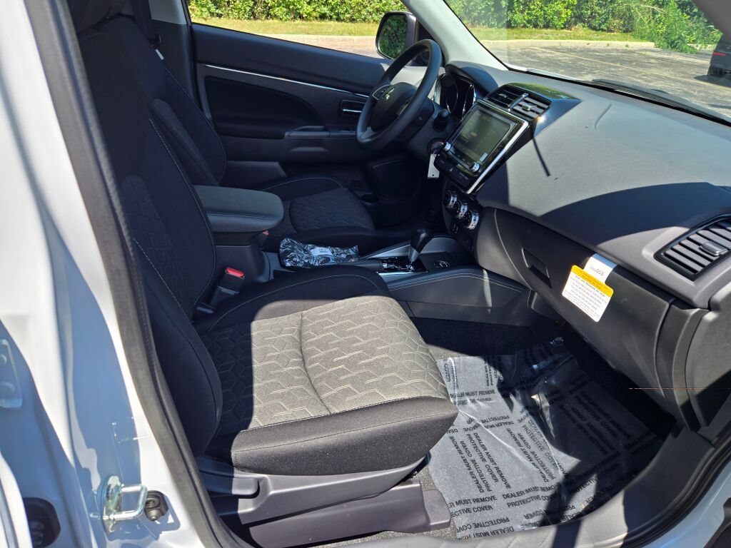 New 2026 Mitsubishi Outlander Sport ES AWD/4WD image 4