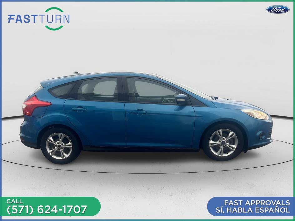 Used 2014 Ford Focus SE w/ SE Winter Package FWD image 7