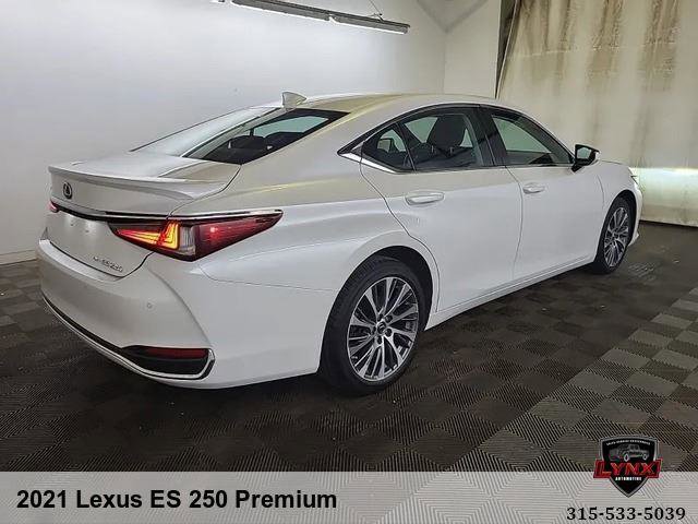 Used 2021 Lexus ES 250 w/ Premium Package image 4