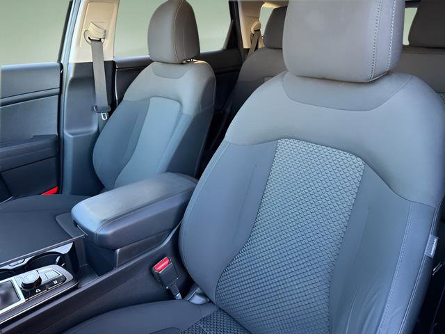 Used 2023 Kia Sportage LX image 17